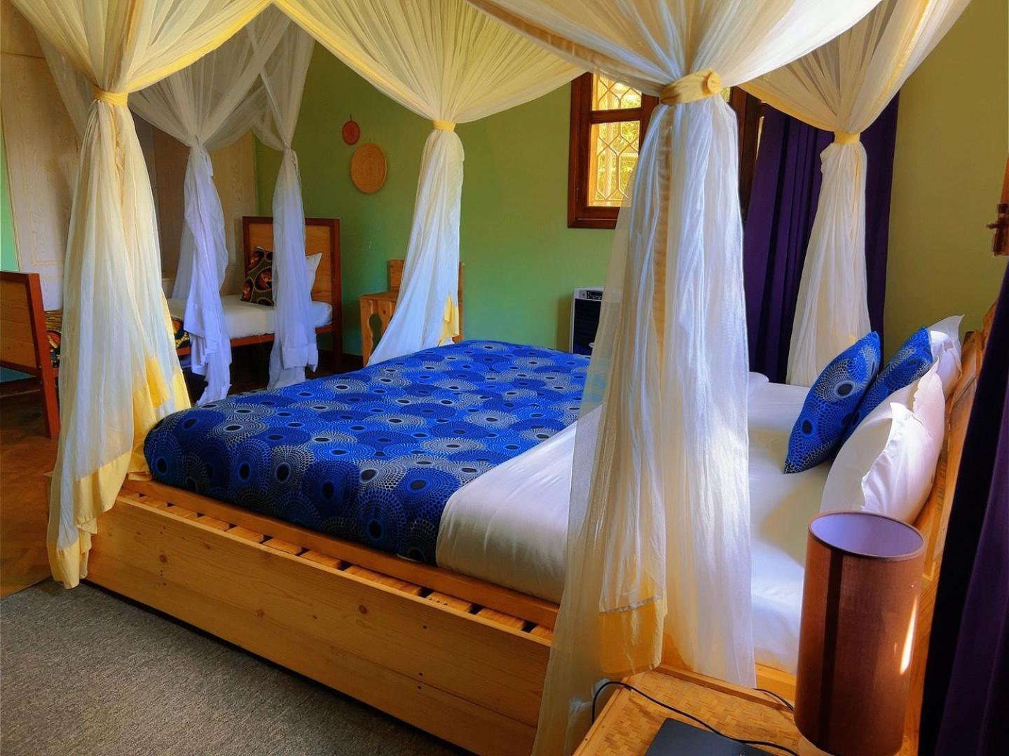Airport Link Guest House Entebbe Esterno foto